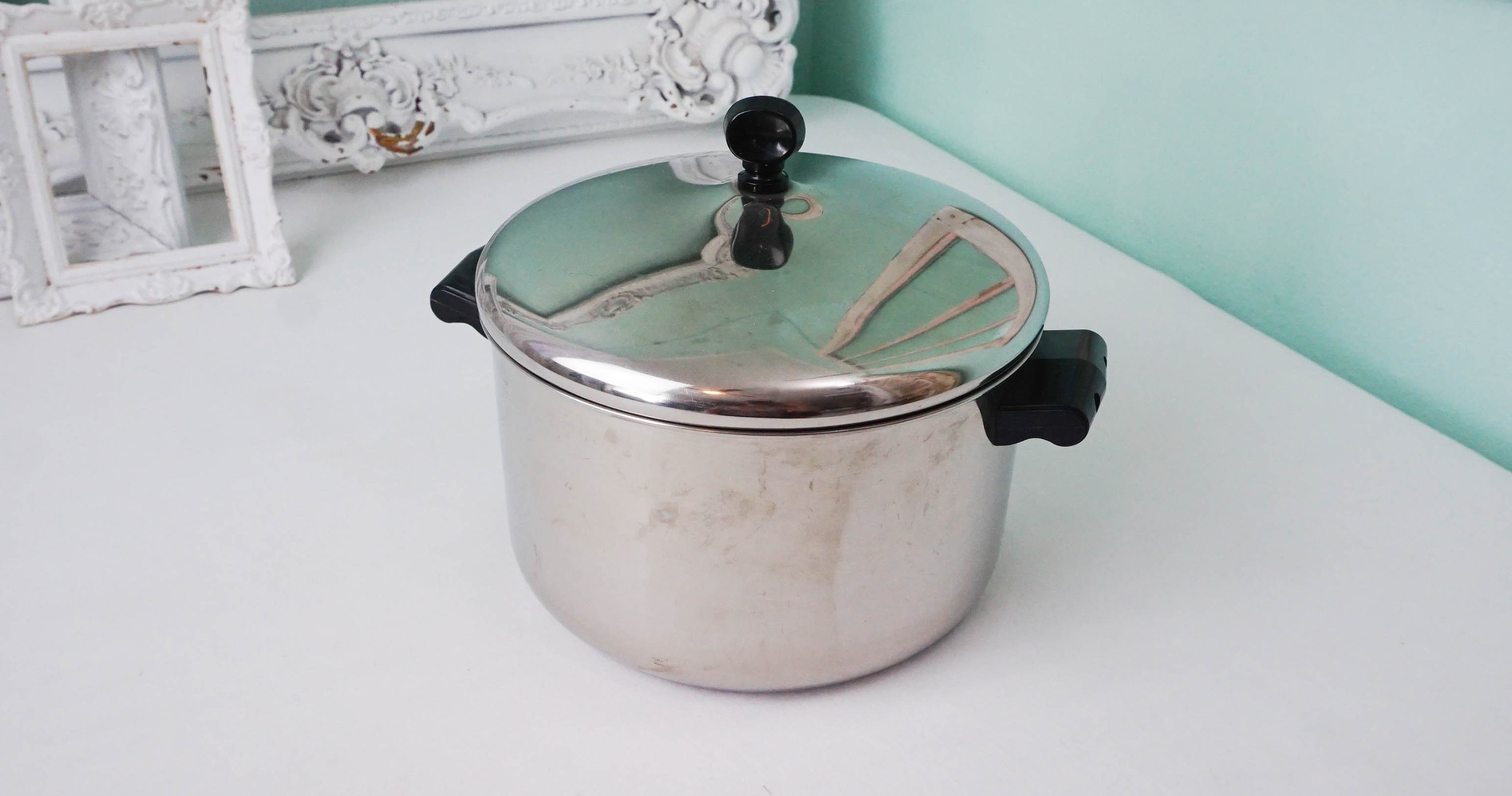 Classic Cuisine 6 qt Stainless Steel Stock Pot with Lid 