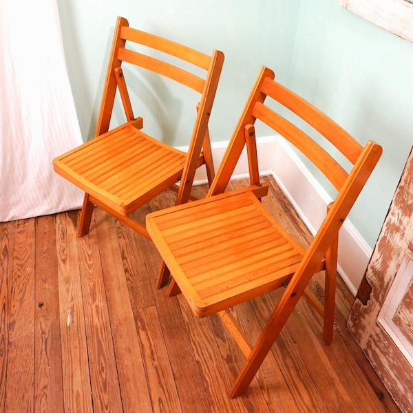 Pair of TWO Folding Wooden Chairs / Vintage Small Space Furniture / Game Night Holiday Extra Seating