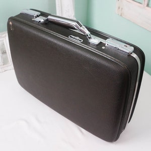 American Tourister Hard Sided Briefcase / Carry On Small Suitcase / 1980s Travel Photo Prop or Storage / Gray Vintage Luggage