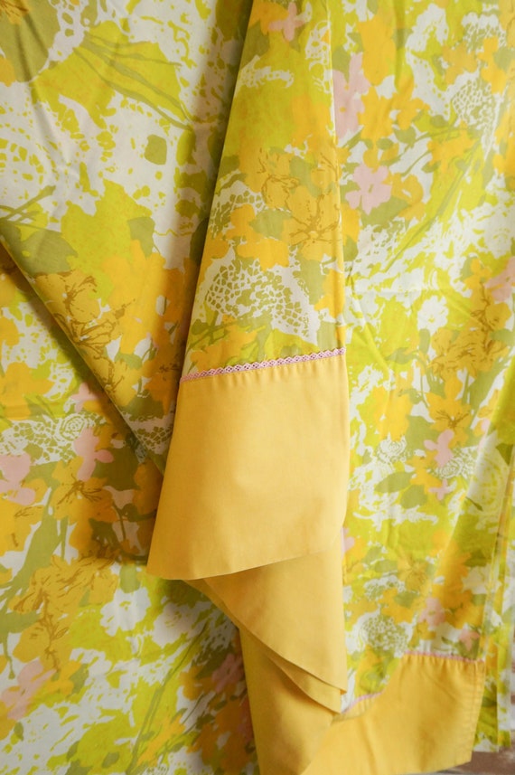 ONE or TWO Pillowcases with Yellow and Green Floral / Vintage 70s Bedding Fabric for Decor