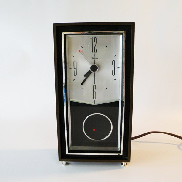 Very Unique Mod Vintage Electric Clock With Neon Pendulum // Atomic Mad Men 60s Funky