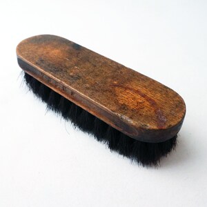 Very Old Wood Handled Horse Hair Boot Brush / Vintage Rustic Tools / Natural Bristle Shoe Polish Soft Brush