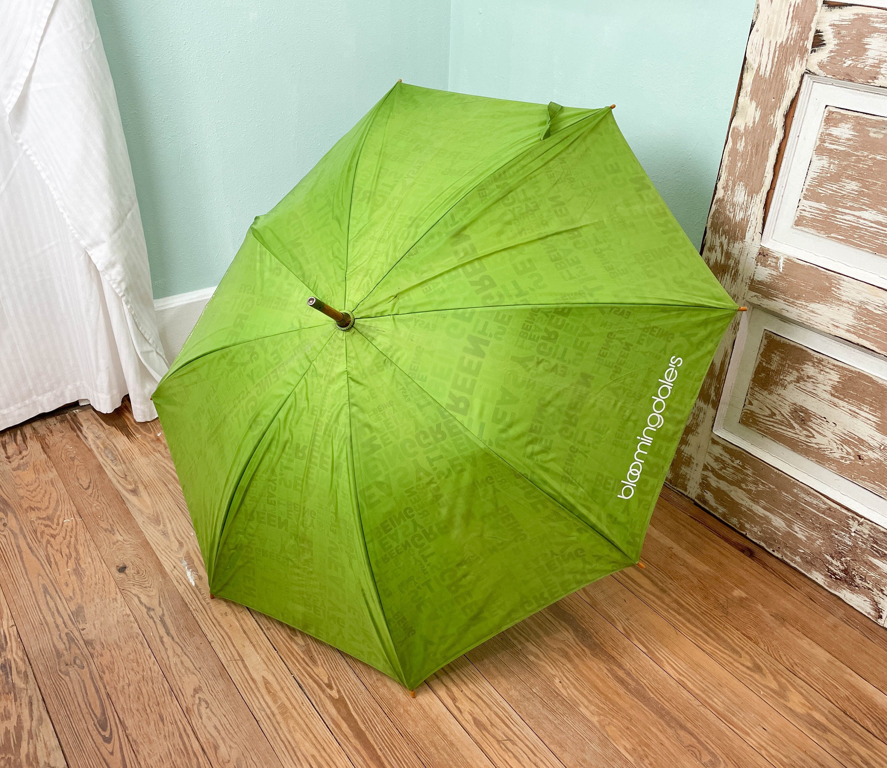 104cm Open Dia Wooden Handle Auto Stick Rain Umbrella - China Wooden Handle  and Umbrella price