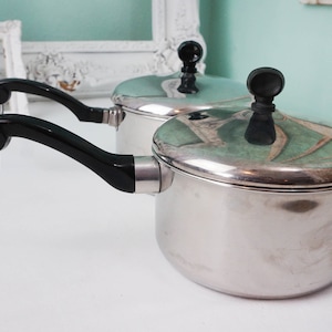 Farberware 2 Quart Sauce Pot with Lid / Vintage Stainless Steel Clad Cookware / 7&quot; Soup Pan / MCM Retro Kitchen Wedding Gift
