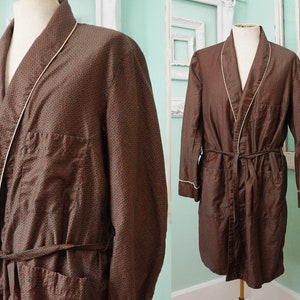 Fine Men&#39;s Bath Robe / Vintage Tiny Print Dressing Gown / Soft Elegant Pajamas