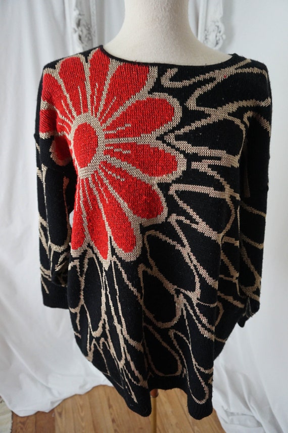 Oversized Black Sweater w BIg Flower in Red and M… - image 5