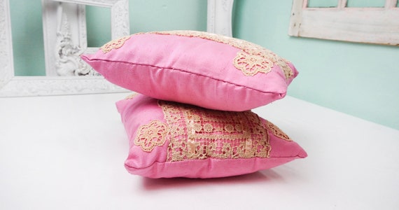 Bright pink throw clearance pillows
