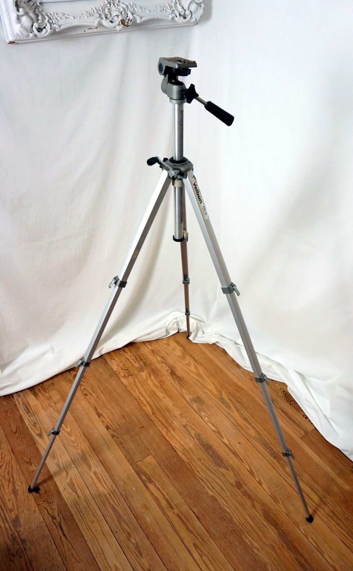 Velbon Camera Tripod HG4 / Vintage Photography Equipment Etsy