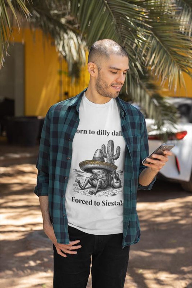 Camiseta clásica con cita personalizada Nacido para holgazanear Obligado a la siesta Camiseta con meme de rana sarcástica Regalo con texto personalizado B Canvas 3001 Suave imagen 14
