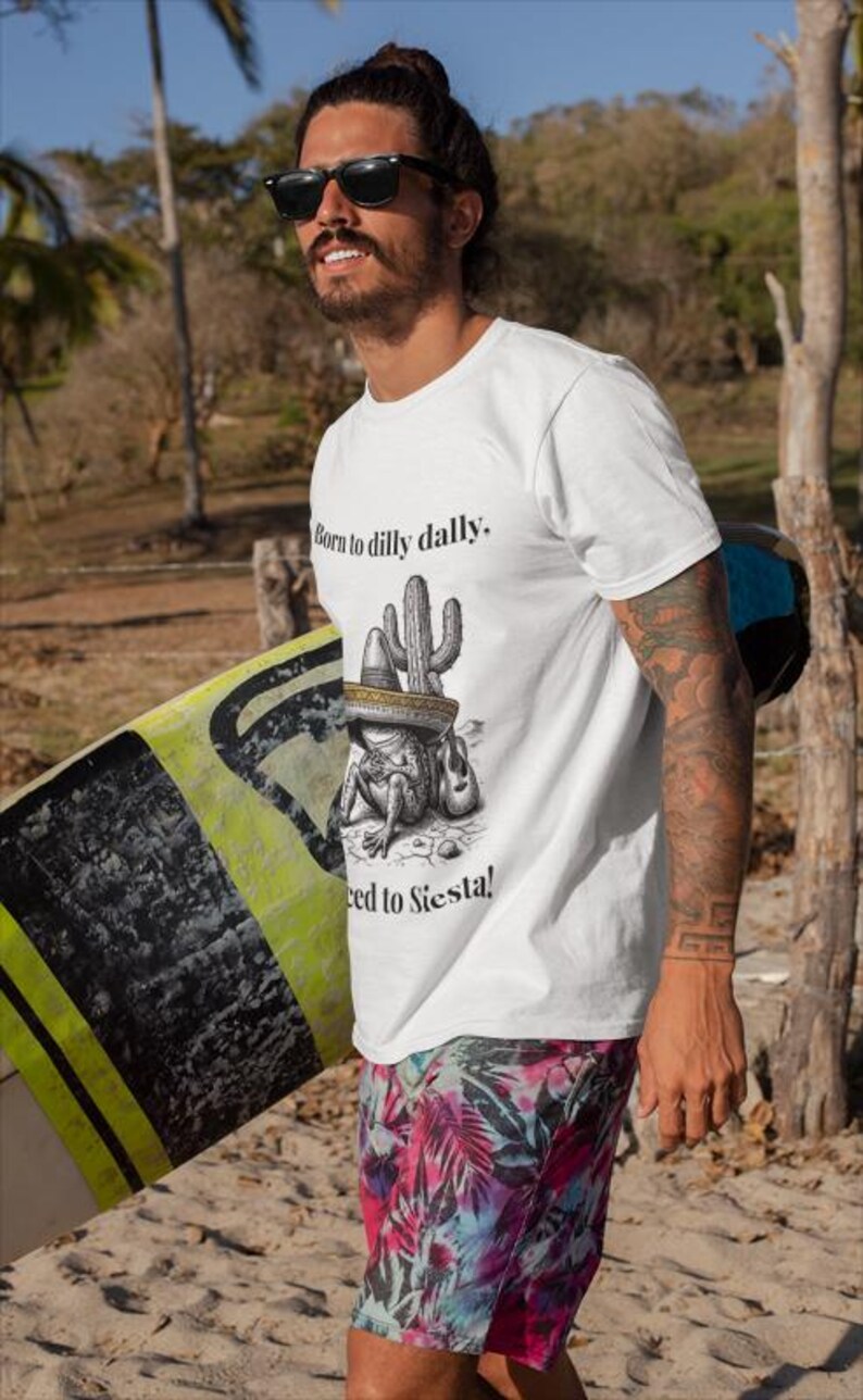 Camiseta clásica con cita personalizada Nacido para holgazanear Obligado a la siesta Camiseta con meme de rana sarcástica Regalo con texto personalizado B Canvas 3001 Suave imagen 7