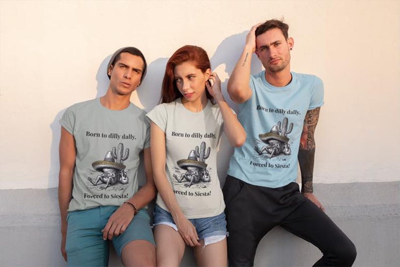 Camiseta clásica con cita personalizada Nacido para holgazanear Obligado a la siesta Camiseta con meme de rana sarcástica Regalo con texto personalizado B Canvas 3001 Suave imagen 8