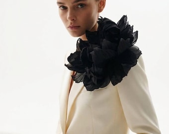 Black Statement Flower