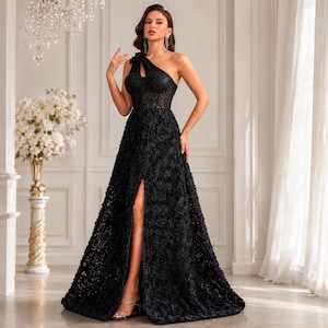 gothic bridesmaid dresses Designed with a figure 31 Stunning Halloween Bridesmaids' Dresses