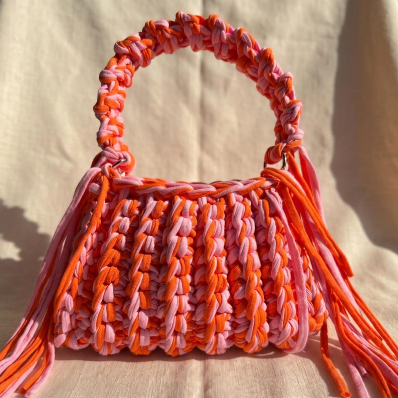 Quick Tshirt Yarn Crochet Bag Pattern, Beginner Mini Bag PDF, Chunky Crochet Purse Tutorial with Video image 4