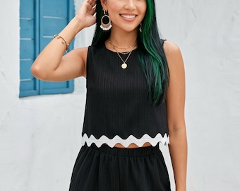 Black Two Piece Set, Scalloped Hem Crop Top and Shorts, Summer Vacation Outfit