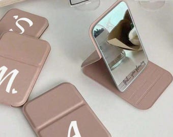 Espejo con inicial floral personalizada / Decoración de cristal con nombre personalizado