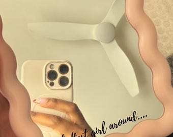 Personalisierter gewellter Spiegel mit benutzerdefiniertem Text Ästhetisches Geschenk für Frau Freundin Paar benutzerdefiniertes Zitat Kosmetikspiegel Dekor