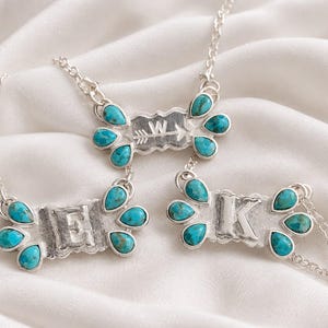 Collar con inicial estilo western personalizado, fino, con plata 925 estampada y turquesa, joyería con letra, collar hecho a mano, regalo de vaquera para mujer.