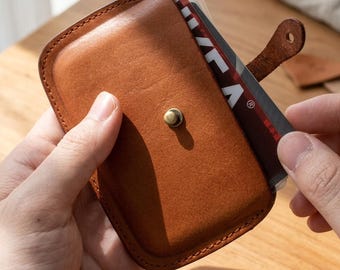 Genähter Schnappriemen aus Leder, Kartenhalter, Stanzform, genähte minimalistische Brieftaschenform, abgerundetes schlankes Kartenetui, Lederhandwerkswerkzeug, handgemachtes Geschenk