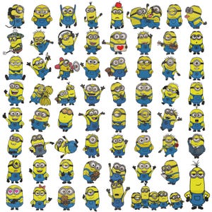 Op de afbeelding: Een verzameling gele Minion-figuren in blauwe overalls, afgebeeld in verschillende houdingen, uitdrukkingen en activiteiten, waaronder het vasthouden van voorwerpen zoals bananen, een gitaar, een megafoon, een teddybeer en een hart, op een witte achtergrond.