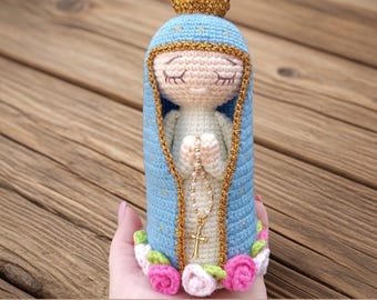 Handmade Crochet Virgin Mary Doll, Catholic Prayer Figure, Religious Decor, Keepsake (20cm)