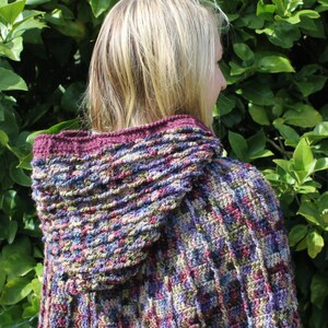 Crochet Pattern Ridged hooded cape. image 4