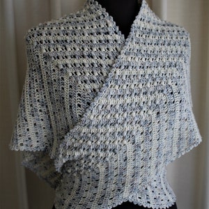 Crochet Pattern - Bobbly Connections Shawl