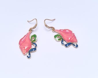 Boho Seashell Earrings – Hand-Painted Enamel Coastal Dangle Jewelry