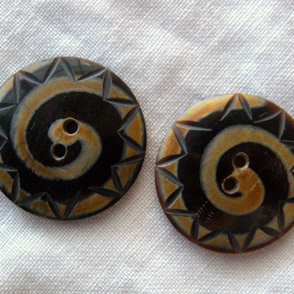 2 Large Faux Horn Buttons, Tan Swirl Pattern, Carved Zig-Zag Border 38 mm, Black, Grey and Brown, and Tan. 2.5 mm Holes, Dill Buttons