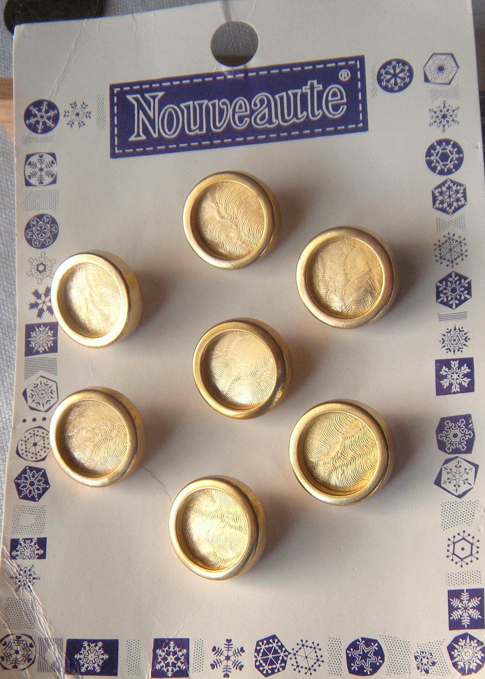 Toasted 7 Wooden Buttons Light Brown Color Blond Wood No Brand 19 mm Glossy Oak Stain Fat Round Rim Rustic