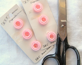 6 Pink Buttons,15 mm,  BGE Originals, 1970s Frothy Design, Deep Well, 2 holes, Textured, Vintage Buttons Made in Japan.