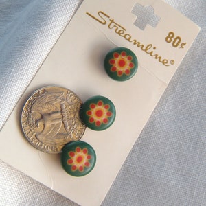 6 Small Flower Buttons, 13 mm, Green Background, Yellow and Red flower, Rounded Edges, Yellow and Red Self Shank, Streamline image 4