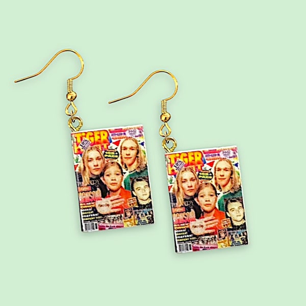 Boucles d'oreilles pendantes miniatures inspirées des magazines pour ados des années 90, boucles d'oreilles Hanson, bijoux nostalgiques des années 90, boucles d'oreilles personnalisables, boucles d'oreilles Y2K