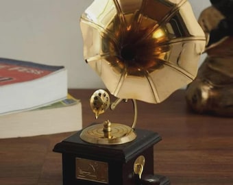 Showpiece Gramophone Antique Vintage Brass For Decoration Living Room