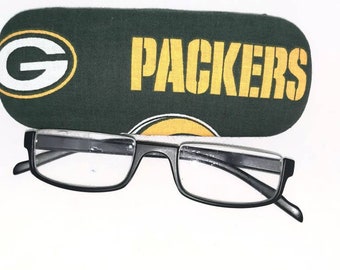 Unisex handmade hard eyeglass case-GREEN BAY PACKERS theme-vision accessory-eye wear aid- bag or purse item- accessory case- high fashion