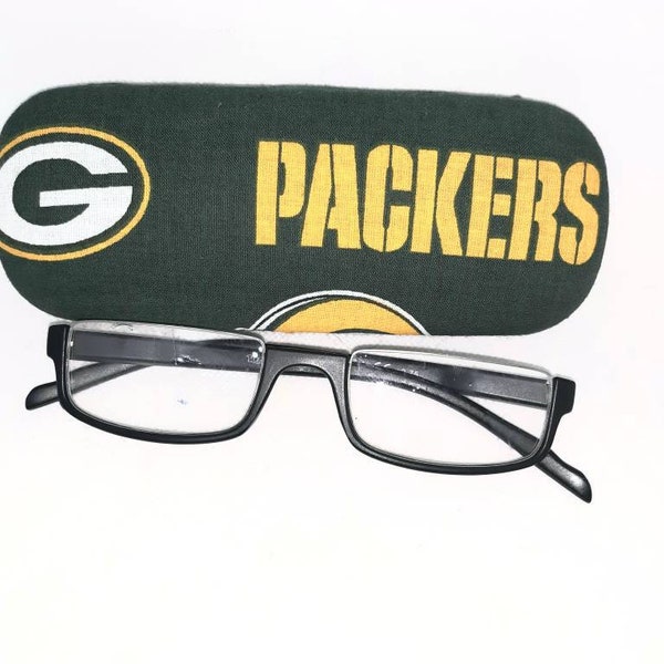 Unisex handmade hard eyeglass case-GREEN BAY PACKERS theme-vision accessory-eye wear aid- bag or purse item- accessory case- high fashion