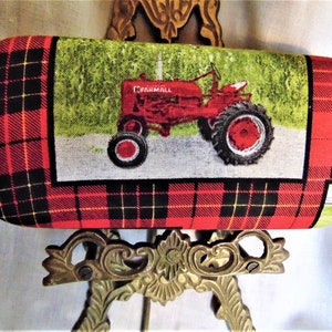 Men&#39;s handmade eyeglass case  TRACTOR  motif/ vision accessory/ bag item/ accessory case/ farm theme/ agricultural theme/
