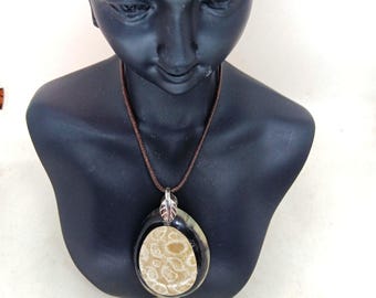 Handmade Radiolaria piedra de Bobo Pendant Necklace, Cow Horn & Leather string unisex woman's proSEOhq