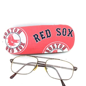 Estuche rígido para anteojos unisex hecho a mano para adultos/BOSTON RED SOX/accesorio para la vista/bolso o cartera/salud y cuerpo/ayuda ocular/regalo para adultos
