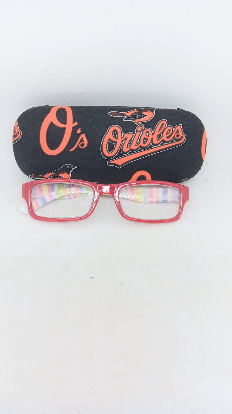 Adult unisex handmade hard eyeglass case/BALTIMORE ORIOLES theme/vision accessory/ health & beauty/bag or purse item/ ocular aid/adult gift imagem 1