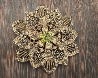 Unbranded Flower Brooch Womens OS Gold Green Rhinestone Vintage Filigree Pin