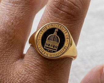 Anillo de graduación de oro con grabado personalizado • Anillos de graduación de clase • Anillo de graduación personalizado con escudo escolar y año grabado