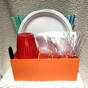 10 3/8" Disposable Paper Plate, Napkin, Utensils, Cups, Straw, and marker Holder image 1