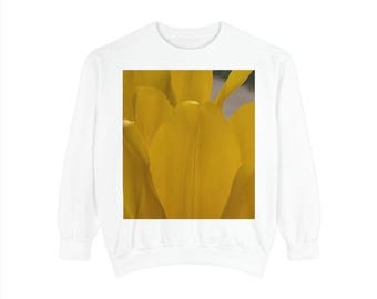 Unisex Garment-Dyed Sweatshirt