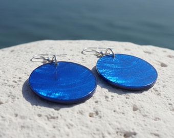 Capiz Shell Earrings – Round 30mm Dangle Earrings – Lightweight Boho Jewelry – Natural Shell Earrings – Beach Style