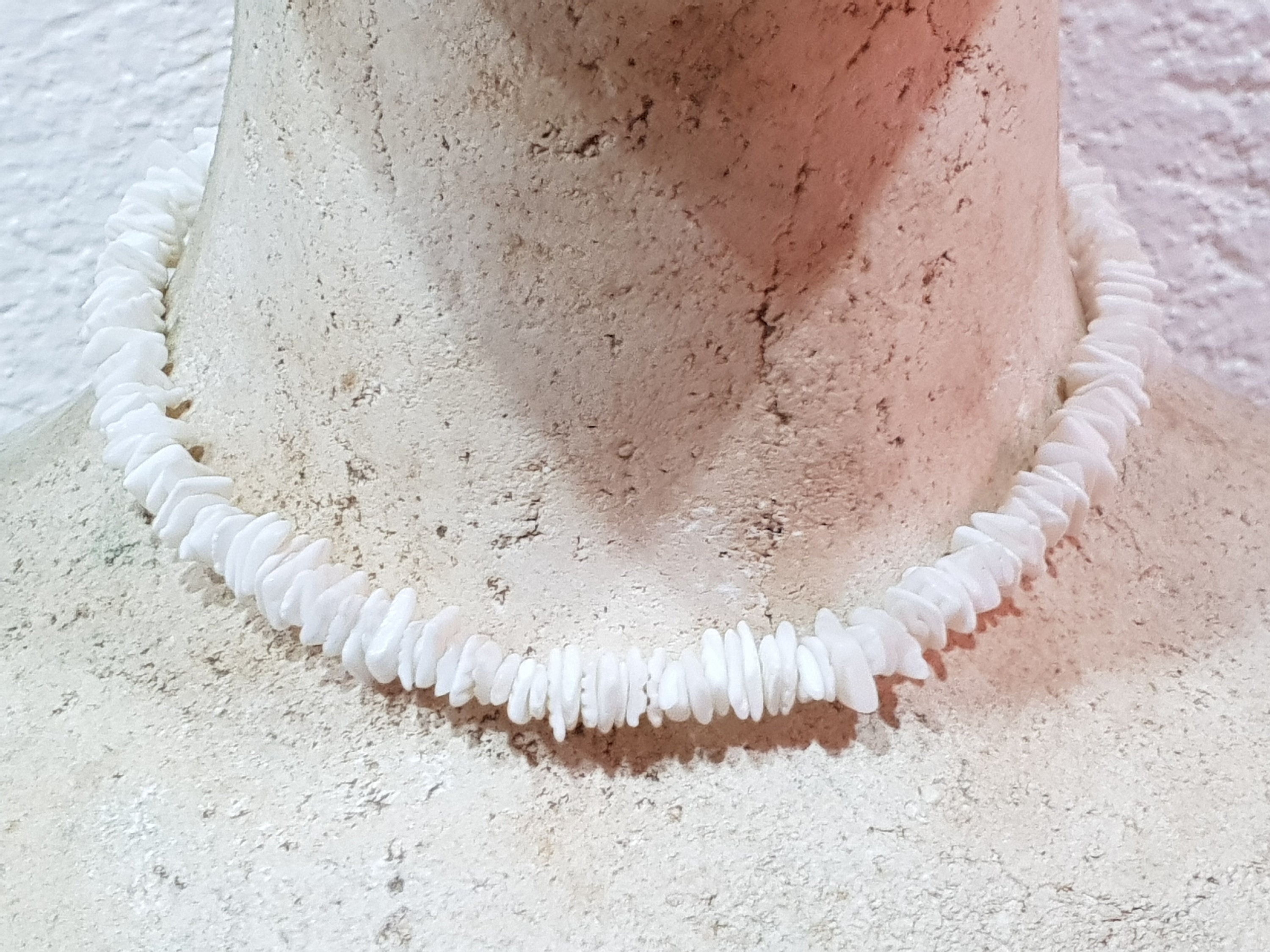 FIRAZIO 5Pcs Puka Shell Necklace Men Seashell Necklace Summer Beach Surfer  Necklace for Men Women Hawaiian Necklace for Men White Necklace Beach  Jewelry | Amazon.com