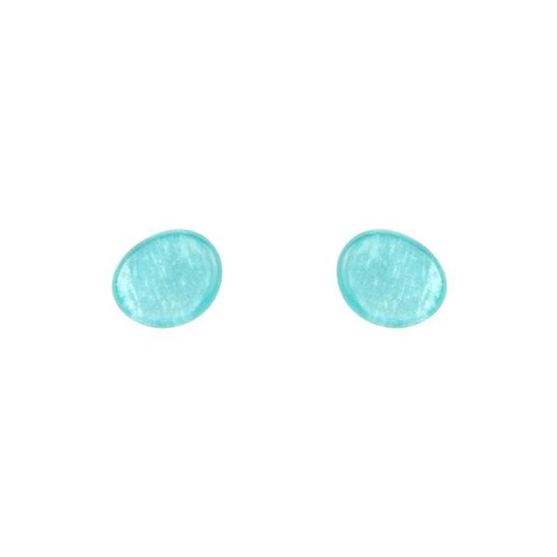 Boho minimalist Capiz shell earrings with natural finish in mint