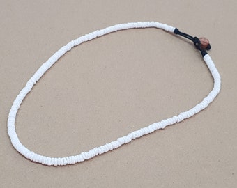 Puka 4 mm Shell Surfer Necklace made from real shells / Maui Shell Surfer Necklace Beach Jewelry / Boho Style, Beach Fashion, Boho Necklace