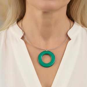 Ronde Capizschelp ringhanger • 40 mm • Roestvrijstalen ketting • Diverse kleuren beschikbaar