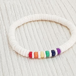 Bracelet Surfer Beach 5 mm, Collection Pride, Boho Island Beachwear, Mode OBX, Bijoux Surfeur, Bracelet d'amitié Puka Shell, LGBT/ BG2895 image 1